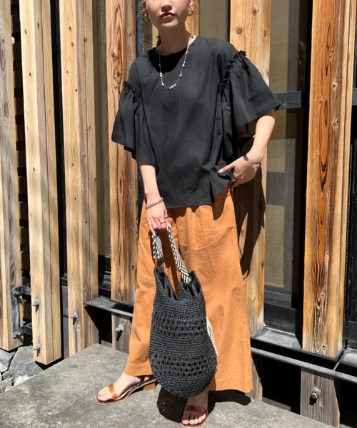 Chez toi(シェトワ)の「TCボイルフリルスリーブブラウス(シャツ/ブラウス・レディース・オフホワイト/ブラック/オレンジ・FREE)」の12枚目の写真