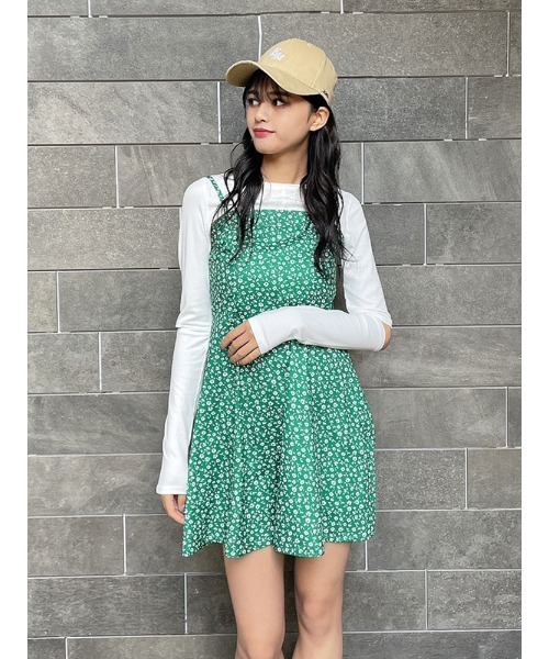 ENVYM(アンビー)の「フラワーパターンキャミOP(ワンピース・レディース・ブラック/レッド/グリーン・FREE)」の3枚目の写真