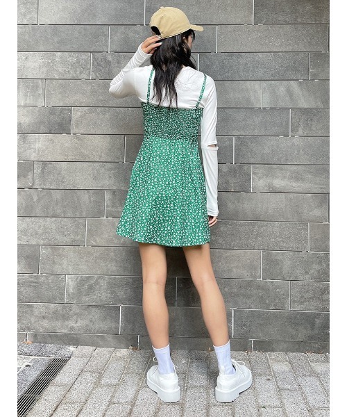 ENVYM(アンビー)の「フラワーパターンキャミOP(ワンピース・レディース・ブラック/レッド/グリーン・FREE)」の10枚目の写真