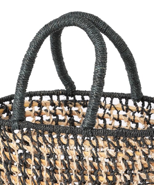 MACKINTOSH PHILOSOPHY（ﾏｯｷﾝﾄｯｼｭ ﾌｨﾛｿﾌｨｰ）の「GREY LABEL アバカミニバスケット（かごバッグ・レディース・ベージュ/ブラック・FREE）」の9枚目の写真