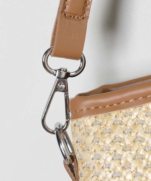 shopnikoniko（ショップニコニコ）の「パイピング かごバッグ ショルダーバッグ ミニ（かごバッグ・レディース・ホワイト/ブラック/ブラウン・フリー）」の9枚目の写真