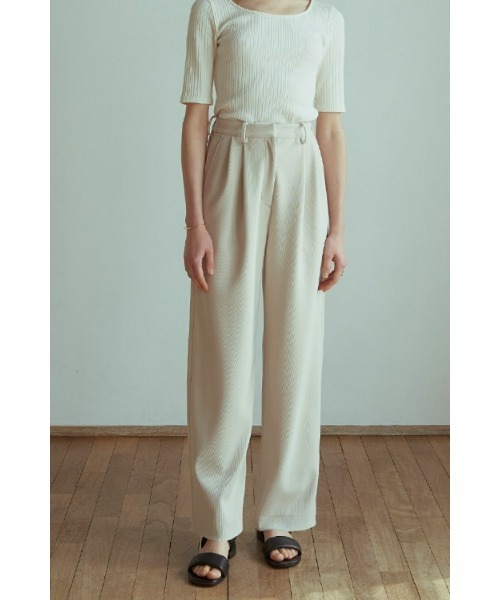CLANE（クラネ）の「RIB STRIPE TUCK PANTS（スラックス・レディース・ブラック/ブルー/アイボリー・1/0/2）」の3枚目の写真