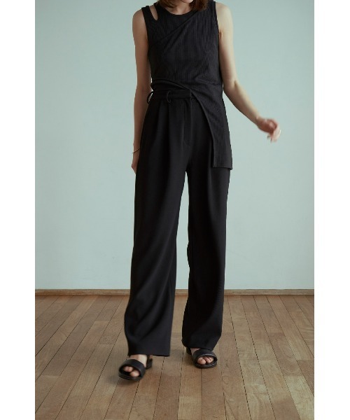 CLANE（クラネ）の「RIB STRIPE TUCK PANTS（スラックス・レディース・ブラック/ブルー/アイボリー・1/0/2）」の22枚目の写真