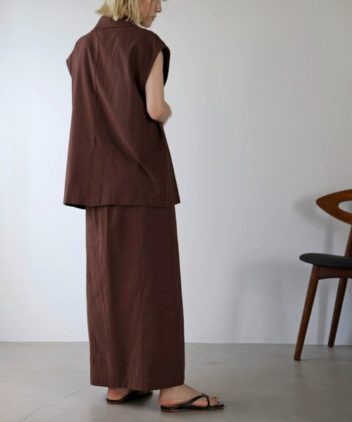 UNFIELD(アンフィールド)の「【UNFIELD】麻混ノースリーブジャケット(ベスト・レディース・ブラック/ブラウン/オフホワイト・FREE)」の13枚目の写真