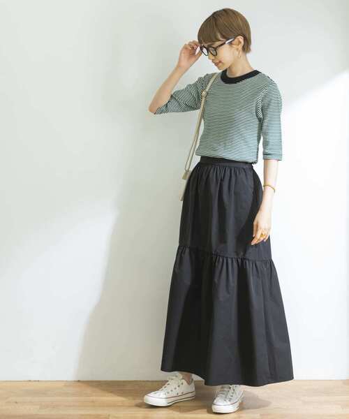 URBAN RESEARCH（アーバンリサーチ）の「タフタティアードスカート（スカート・レディース・ベージュ系その他/ブラック・38/36）」の6枚目の写真