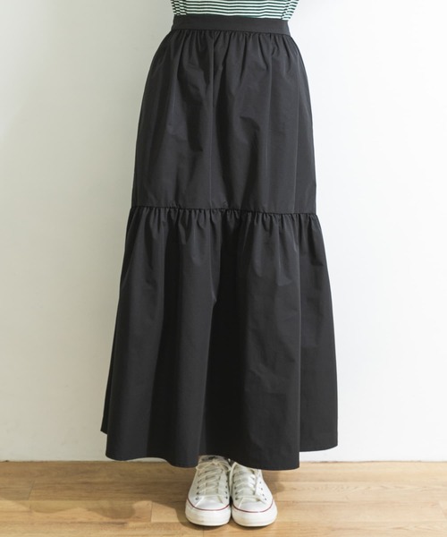 URBAN RESEARCH（アーバンリサーチ）の「タフタティアードスカート（スカート・レディース・ベージュ系その他/ブラック・38/36）」の17枚目の写真