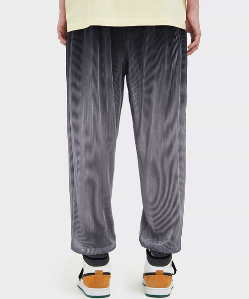 INFLATION（インフレーション）の「INFLATION(インフレーション)グラデーションパンツ（その他パンツ・メンズ・グレー/グリーン・S/M/XL/L）」の14枚目の写真