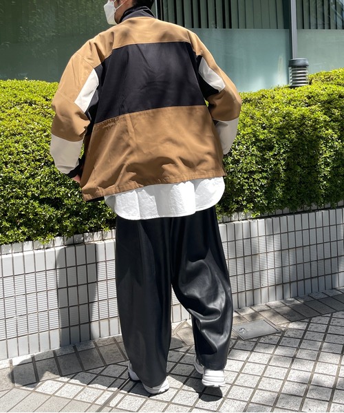 CPCM(シーピーシーエム)の「配色切替トラックジャケット(ブルゾン・メンズ・ブラック/ベージュ/サックスブルー・MEDIUM/LARGE)」の5枚目の写真