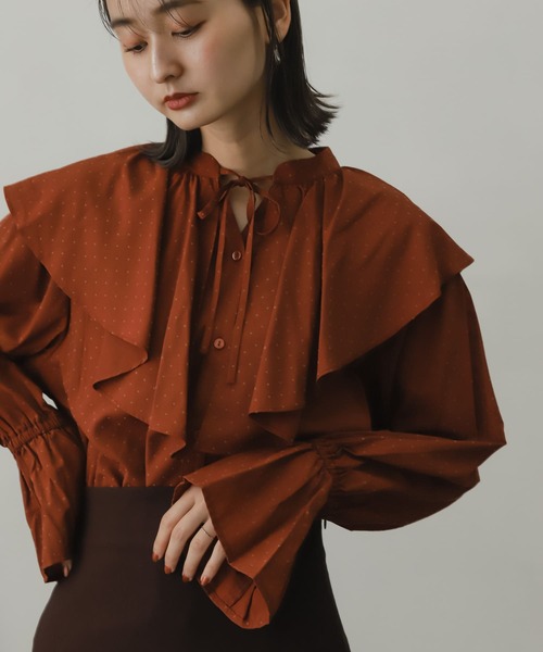 SENSE OF PLACE by URBAN RESEARCH(センスオブプレイスバイアーバンリサーチ)の「フロッキードットラッフルカラーブラウス(シャツ/ブラウス・レディース・ブラック系その他/ベージュ系その他/レッド系その他・ONE)」の21枚目の写真