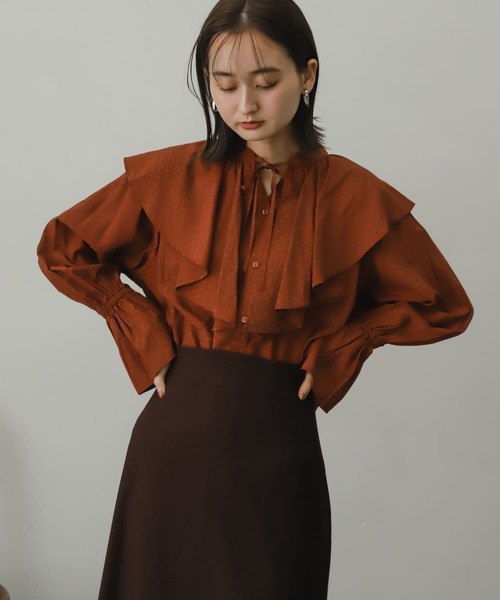 SENSE OF PLACE by URBAN RESEARCH(センスオブプレイスバイアーバンリサーチ)の「フロッキードットラッフルカラーブラウス(シャツ/ブラウス・レディース・ブラック系その他/ベージュ系その他/レッド系その他・ONE)」の22枚目の写真