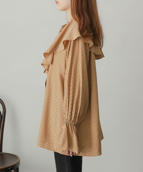 SENSE OF PLACE by URBAN RESEARCH(センスオブプレイスバイアーバンリサーチ)の「フロッキードットラッフルカラーブラウス(シャツ/ブラウス・レディース・ブラック系その他/ベージュ系その他/レッド系その他・ONE)」の10枚目の写真