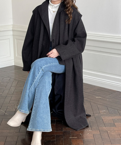 emi+(エミプラス)の「3WAYレイヤードトロングコート(チェスターコート・レディース・アイボリー/チャコールグレー/ブルー・M/L)」の8枚目の写真