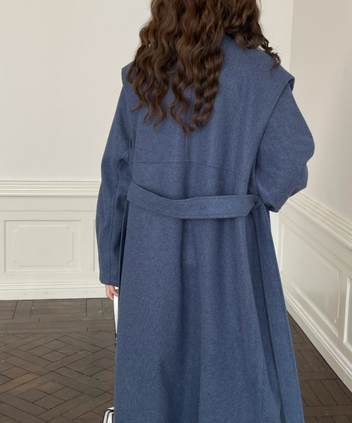 emi+(エミプラス)の「3WAYレイヤードトロングコート(チェスターコート・レディース・アイボリー/チャコールグレー/ブルー・M/L)」の11枚目の写真