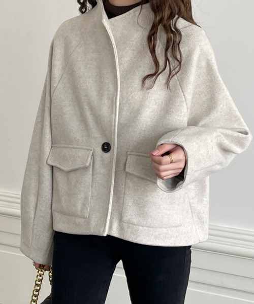 emi+(エミプラス)の「3WAYレイヤードトロングコート(チェスターコート・レディース・アイボリー/チャコールグレー/ブルー・M/L)」の17枚目の写真