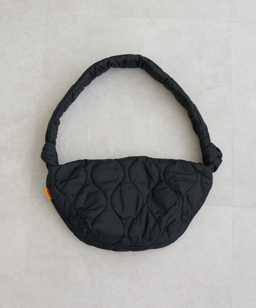 DISCOAT（ディスコート）の「【リバイバル/WEB限定】ボンディングメッセンジャーバッグ（メッセンジャーバッグ・レディース・ホワイト/ブラック/カーキ・FREE）」の7枚目の写真