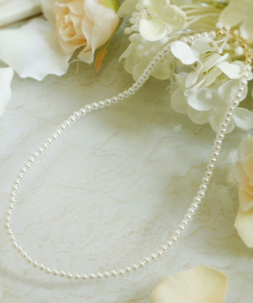 Catherine Cottage(キャサリンコテージ)の「4mmパールビーズネックレス(ネックレス・キッズ・ホワイト・FREE)」の1枚目の写真