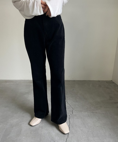 cona(コナ)の「【ZOZO限定】コーデュロイセミフレアパンツ(その他パンツ・レディース・ブラック/アイボリー/ブラウン・FREE)」の10枚目の写真