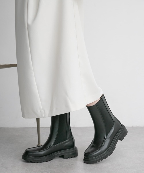 KBF（ケイビーエフ）の「モカシントゥサイドゴアブーツ（ブーツ・レディース・ダークブラウン/ブラック・38/37/36）」の2枚目の写真