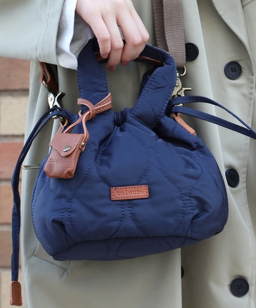 toleur（トーラ）の「【toleur】ポリキルティング/カウレザー巾着トートバッグ トーラ ※11806（トートバッグ・レディース・ネイビー/グレイッシュベージュ/ライトブラウン/カーキ・FREE）」の18枚目の写真