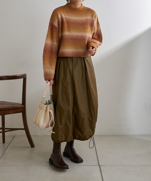 Lui's(ルイス)の「グラデーションショートニットトップス(ニット/セーター・レディース・パープル/キャメル/ミント・FREE)」の15枚目の写真