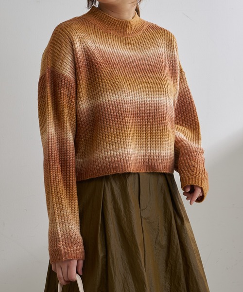 Lui's(ルイス)の「グラデーションショートニットトップス(ニット/セーター・レディース・パープル/キャメル/ミント・FREE)」の13枚目の写真