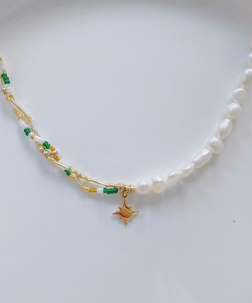 whim（ウィム）の「Carol -パールビーズネックレス-（ネックレス・レディース・ゴールド・FREE）」の4枚目の写真