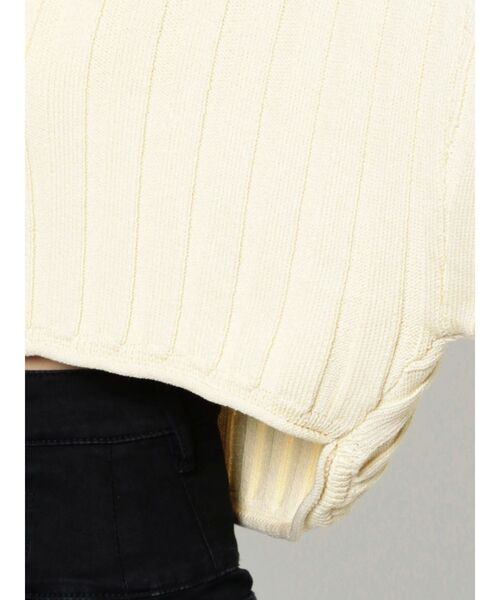 EMODA（エモダ）の「ルーズネックニット（ニット/セーター・レディース・ピンク/ブルー/アイボリー/ブラック・FREE）」の16枚目の写真