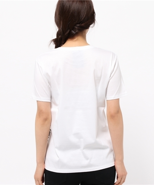 FAD THREE（ファドスリー）の「HOMEWORKコラボレーションTee（Tシャツ/カットソー・レディース・ホワイト・MEDIUM/SMALL）」の4枚目の写真