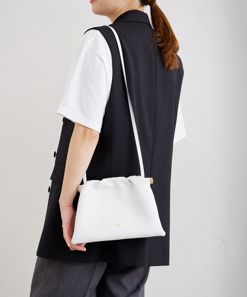 tov(トーヴ)の「【TOV/トーヴ】FRAME SHLD:ショルダーバッグ(ショルダーバッグ・レディース・ブラック/ホワイト・FREE)」の2枚目の写真