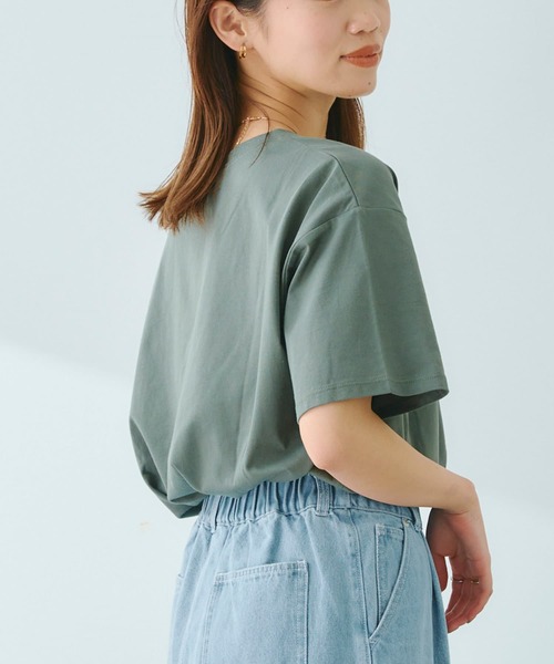 Chez toi(シェトワ)の「コットンロゴT(Tシャツ/カットソー・レディース・カーキ/アイボリー/グレイッシュベージュ/オフホワイト・FREE)」の22枚目の写真