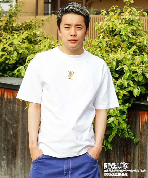 PEANUTS(ピーナッツ)の「【OUTDOOR PRODUCTS/アウトドアプロダクツ】【PEANUTS/ピーナッツ】スヌーピー コラボ Tシャツ ドロップショルダー オーバーサイズ(Tシャツ/カットソー・メンズ・ホワイト/ブルー系その他/オフホワイト/ピンク系その他・SMALL/MEDIUM/LARGE/X-LARGE)」の2枚目の写真