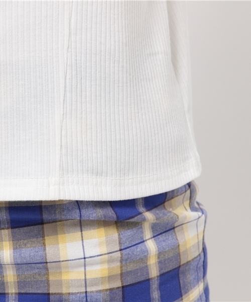 WHO'S WHO gallery（フーズフーギャラリー）の「テレコフリルトップス（Tシャツ/カットソー・レディース・ホワイト/グレー・FREE）」の8枚目の写真