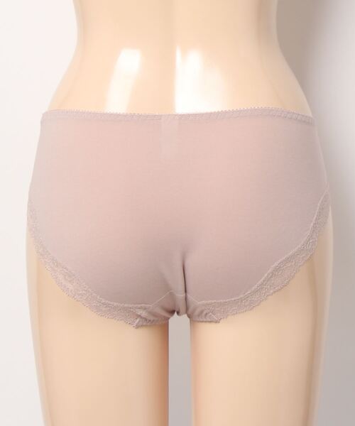 TRIUMPH（トリンプ）の「トリンプストーリー557 レギュラーショーツ【M,Lサイズ】TR557 Hikini（ショーツ・レディース・ベージュ/ブラック・L/M）」の9枚目の写真
