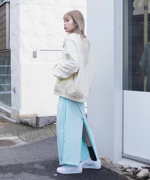 TheOpen Product(ザオープンプロダクト)の「THE OPEN PRODUCT RUCHED WRAP MAXI SKIRT GTO221SK002(スカート・レディース・ライトブルー・1)」の7枚目の写真