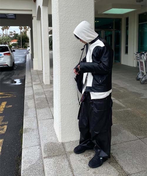 HOLY IN CODE(ホーリーインコード)の「HOLY IN CODE CAMO hood zip-up(パーカー・メンズ・アイボリー/オリーブ・FREE)」の15枚目の写真