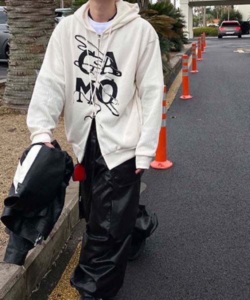 HOLY IN CODE(ホーリーインコード)の「HOLY IN CODE CAMO hood zip-up(パーカー・メンズ・アイボリー/オリーブ・FREE)」の8枚目の写真