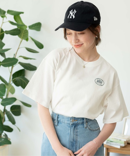 WEGO（ウィゴー）の「WEGO/グラフィックショートT（Tシャツ/カットソー・レディース・ダークグリーン/ブラック/ホワイト/ブルー/ブルー系その他/その他1/その他2/その他3/その他4/ホワイト系その他/ブラック系その他/杢グレー/その他5/オレンジ/その他7/オフホワイト/アイボリー/その他6/その他9/その他8/その他10/その他16/その他13/その他15/イエロー/その他17/その他12/サックスブルー/その他14・MEDIUM/SMALL）」の2枚目の写真