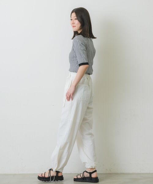 RETRO GIRL(レトロガール)の「裾ドロストナイロンPT(その他パンツ・レディース・ブラック/オフホワイト/ブルー/オレンジ/グリーン・FREE)」の7枚目の写真