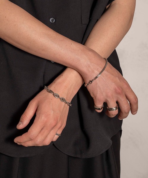 BROTHERHOOD（ブラザーフッド）の「【BROTHERHOOD】エリプスブレス「サージカルステンレス」（ブレスレット・メンズ・シルバー・FREE）」の3枚目の写真