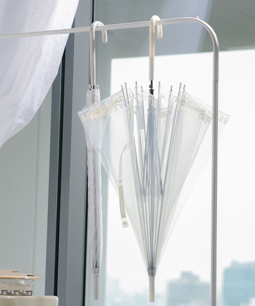 LAKOLE（ラコレ）の「ロゴビニール傘 / 178290（長傘・レディース・アイボリー/グレー/ベージュ/ブルー・FREE）」の3枚目の写真