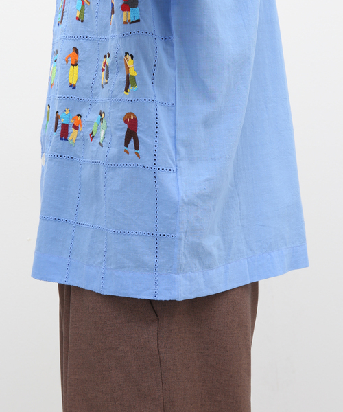 mii（ミー）の「【mii / ミイ】カデイコットンハンドエンブロイダリ-シャツ（シャツ/ブラウス・メンズ・サックスブルー/イエロー/ホワイト×ホワイト・FREE）」の13枚目の写真