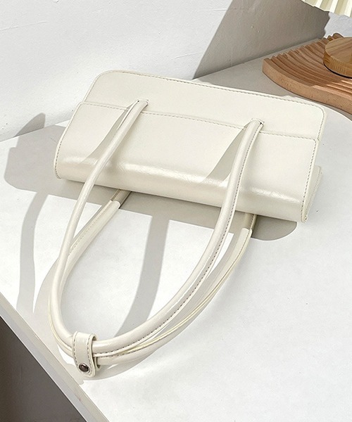 FREE STYLISTS（フリー スタイリスト）の「YUGA_YGMC スクエア　ショルダーハンドバッグ（ハンドバッグ・レディース・ブラック/ホワイト/ブルー/グリーン・FREE）」の8枚目の写真