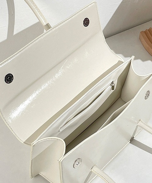 FREE STYLISTS（フリー スタイリスト）の「YUGA_YGMC スクエア　ショルダーハンドバッグ（ハンドバッグ・レディース・ブラック/ホワイト/ブルー/グリーン・FREE）」の12枚目の写真