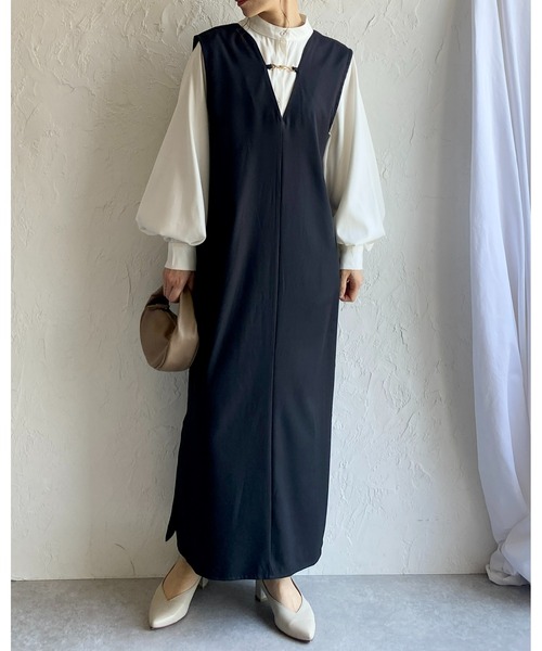 She's Closet（シーズクローゼット）の「前後2WAYビジュー付き深Vネックフレンチスリーブロング丈ジャンパースカートワンピース（ジャンパースカート・レディース・ブラック/アイボリー・FREE）」の12枚目の写真