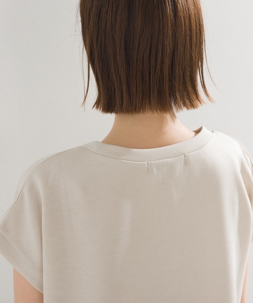 OMNES（オムネス）の「ソフトダンボールニットフレンチスリーブプルオーバーVネックジャンスカセット（ジャンパースカート・レディース・アイボリー/ベージュ/ブルー系その他/ブラック・FREE）」の6枚目の写真