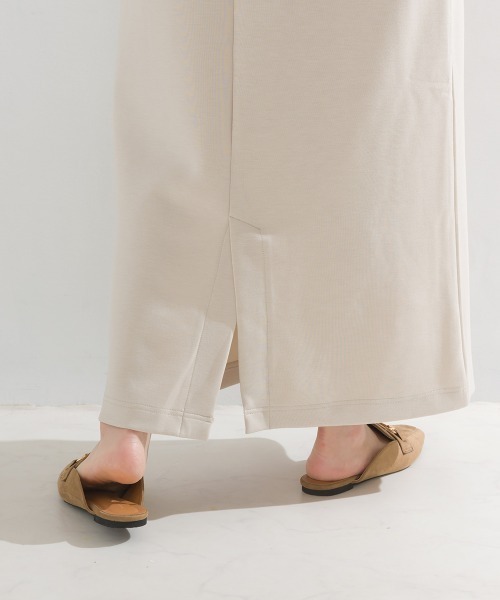 OMNES（オムネス）の「ソフトダンボールニットフレンチスリーブプルオーバーVネックジャンスカセット（ジャンパースカート・レディース・アイボリー/ベージュ/ブルー系その他/ブラック・FREE）」の13枚目の写真