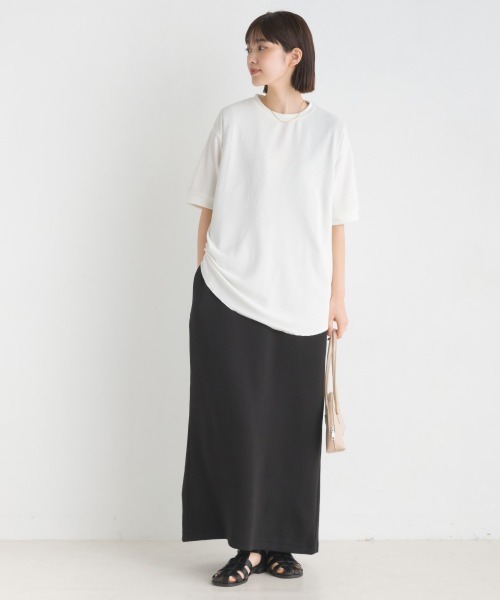 OMNES（オムネス）の「ソフトダンボールニットフレンチスリーブプルオーバーVネックジャンスカセット（ジャンパースカート・レディース・アイボリー/ベージュ/ブルー系その他/ブラック・FREE）」の15枚目の写真