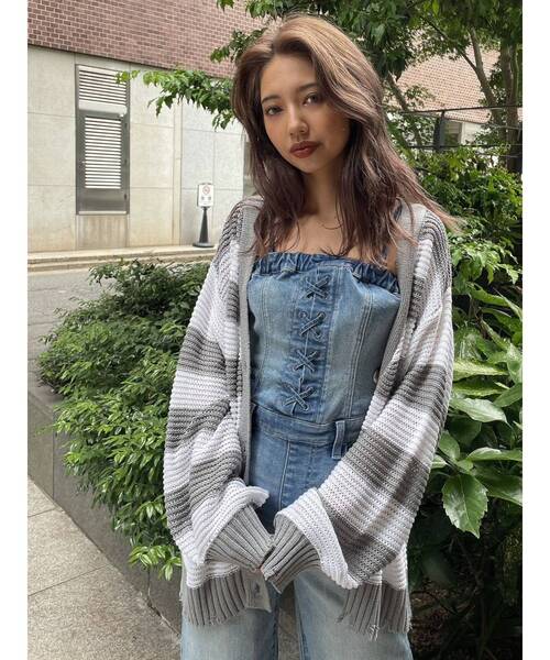 GYDA(ジェイダ)の「リリーヤーンボーダーLOOSEニットカーディガン(カーディガン/ボレロ・レディース・グレー/ネイビー/パープル・FREE)」の12枚目の写真