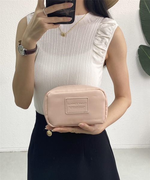 LA VORAGINE(ラ ヴォラジネ)の「マルチトラベルメイクポーチ(ポーチ・レディース・ライトベージュ/ピンク/シルバー・FREE)」の2枚目の写真