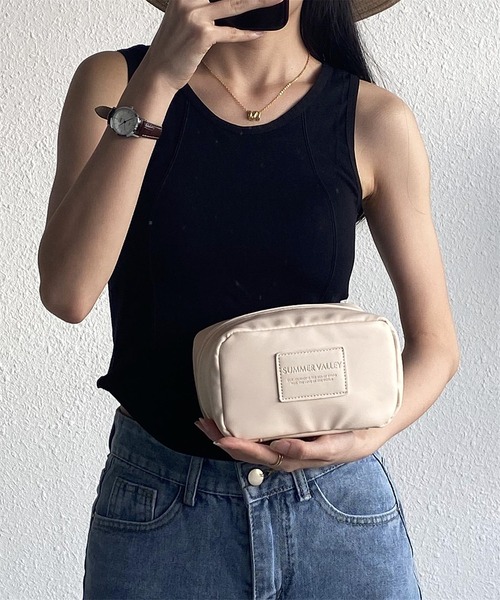 LA VORAGINE(ラ ヴォラジネ)の「マルチトラベルメイクポーチ(ポーチ・レディース・ライトベージュ/ピンク/シルバー・FREE)」の15枚目の写真